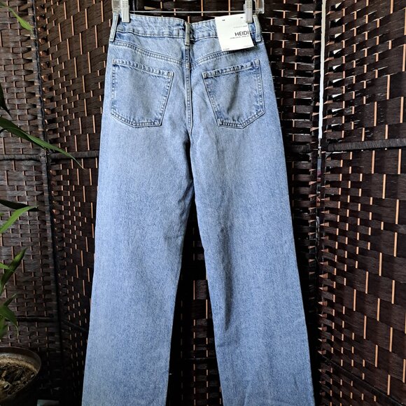 DYNAMITE Heidi High rise Jeans Distressed - sz 26 - NEW - NEW - Picture 2 of 4